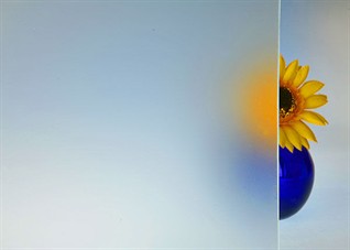 Peskirano staklo - mlečni efekat za delimičnu privatnost